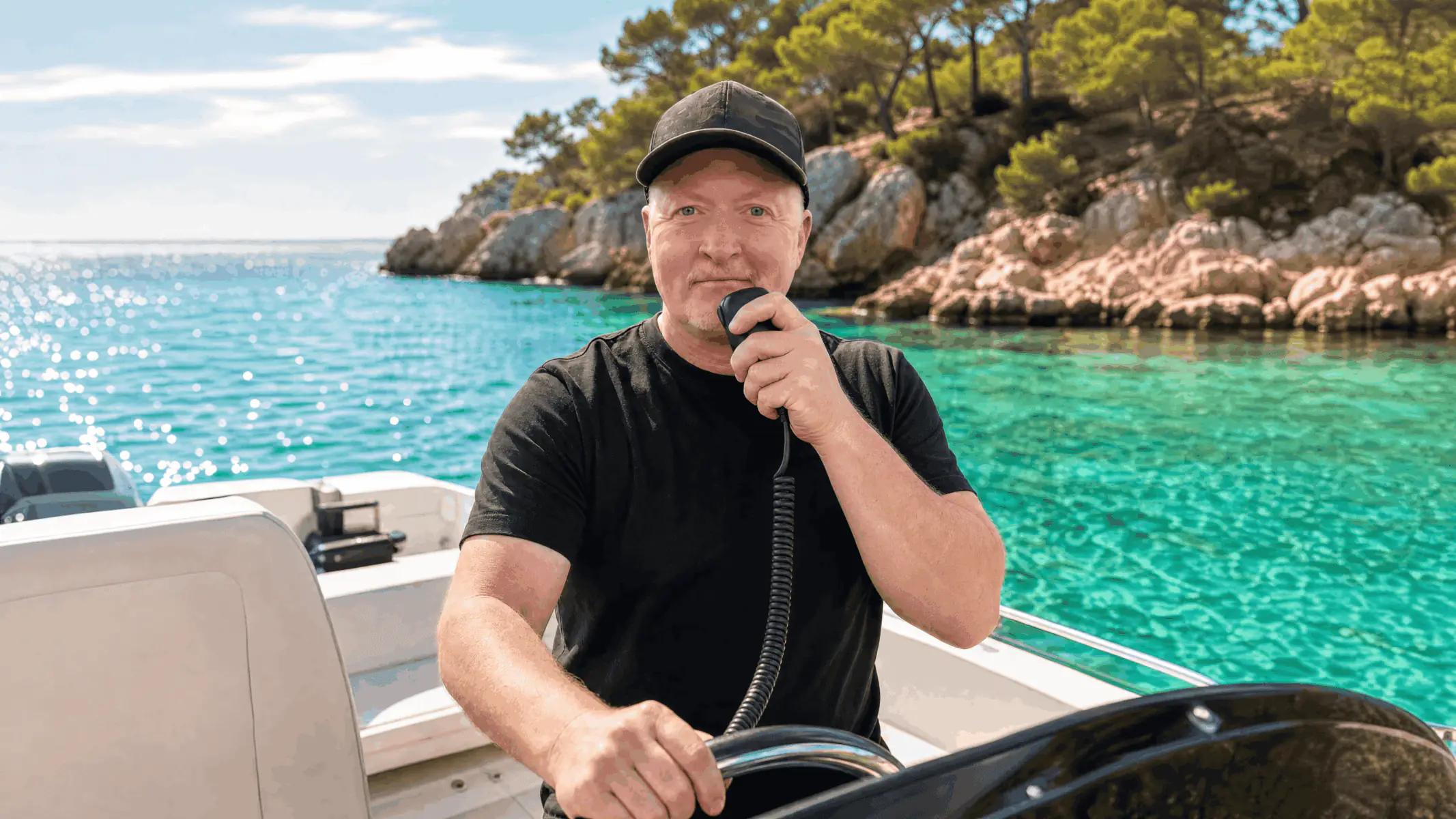 Joey Kelly beim Funken auf einem Motorboot vor Mallorca